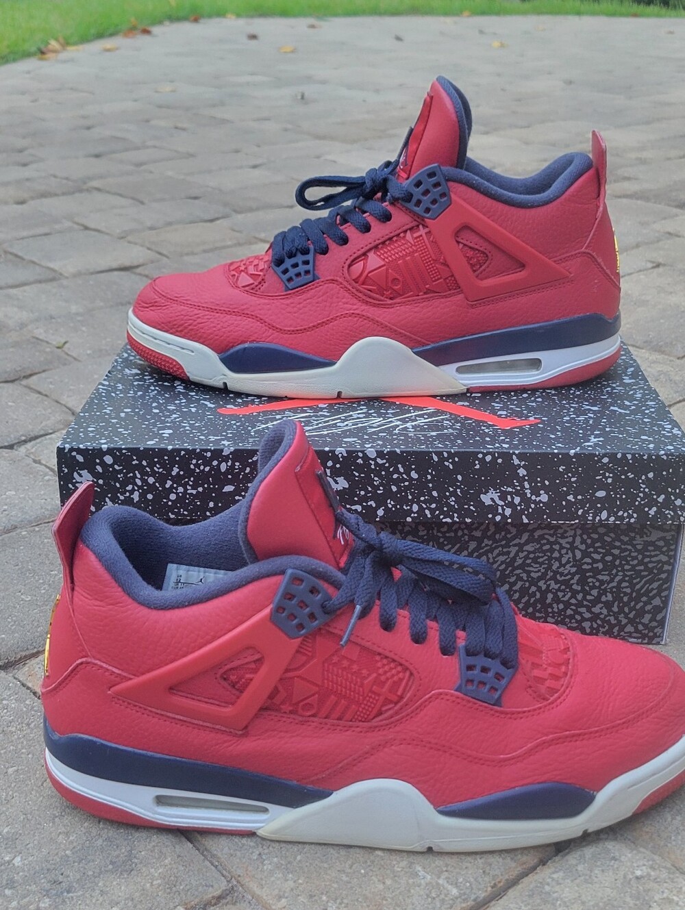 Jordan 4 Retro 'Fiba' (2019)
